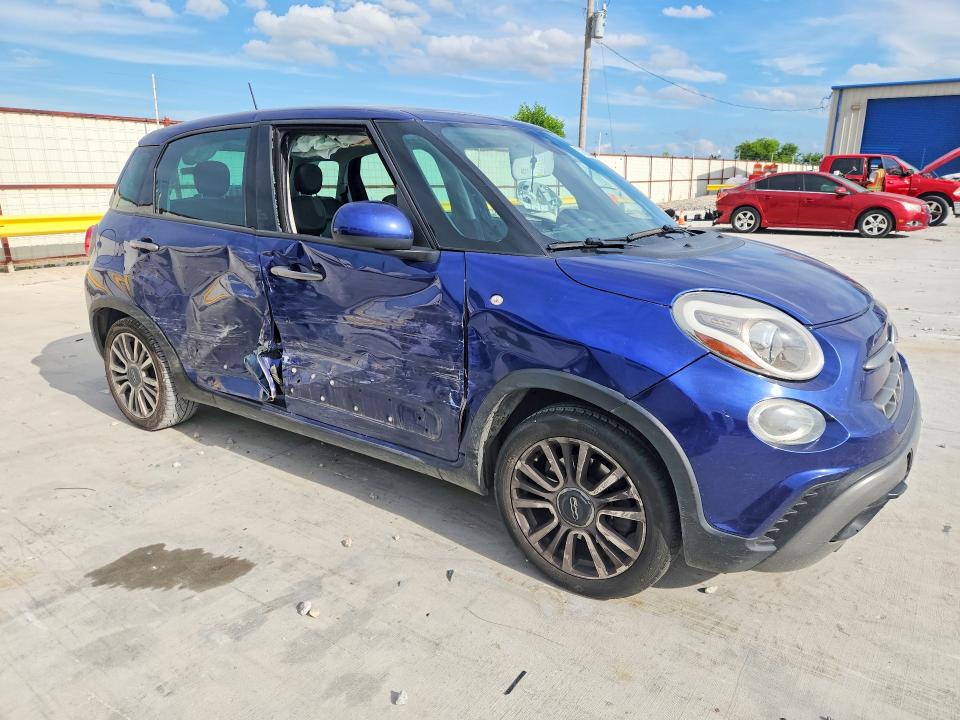2019 Fiat 500 VIN ZFBNFADH8KZ041701 COPART salvage auction — SIDE, Tx - Salvage Vehicle Title, sold $1,050 on 2026-08-14 (photo 4)