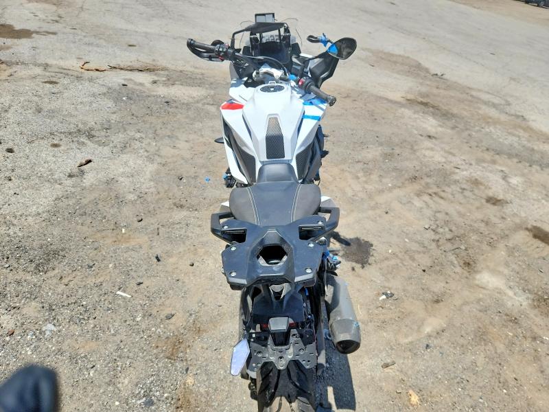 2023 BMW S 1000 VIN WB10E4309P6H91317 COPART salvage auction — ALL OVER, Ny - Mv-907A Salvage Certificate, sold $5,900 on 2026-07-02 (photo 6)