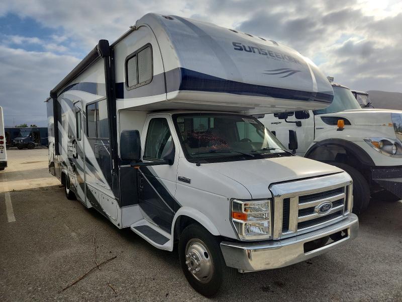2018 Ford Econoline VIN 1FDXE4FS4JDC36916 — COPART salvage auction photo
