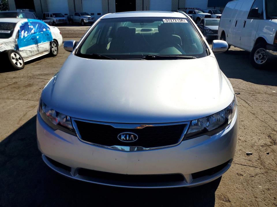 2012 Kia Forte VIN KNAFU4A26C5496237 COPART salvage auction — VANDALISM, MI - CERT OF TITLE-SALVAGE VEHICLE, sold $675 on 2026-07-24 (photo 5)