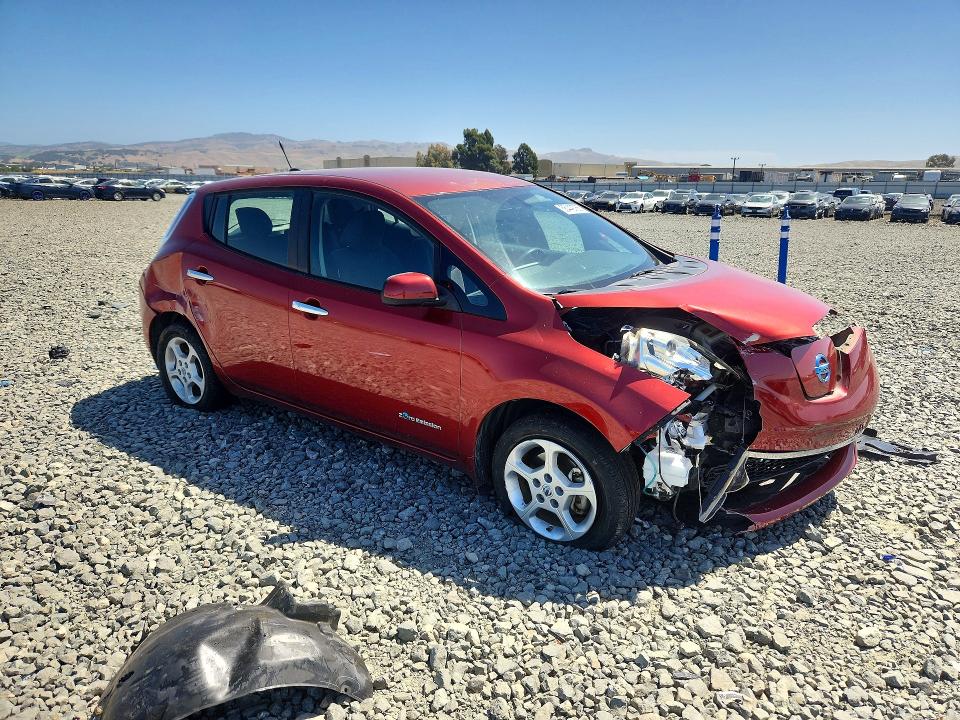 2013 Nissan Leaf VIN 1N4AZ0CP8DC408047 COPART salvage auction — FRONT END, Ca - Salvage Certificate, sold $30 on 2026-07-09 (photo 4)