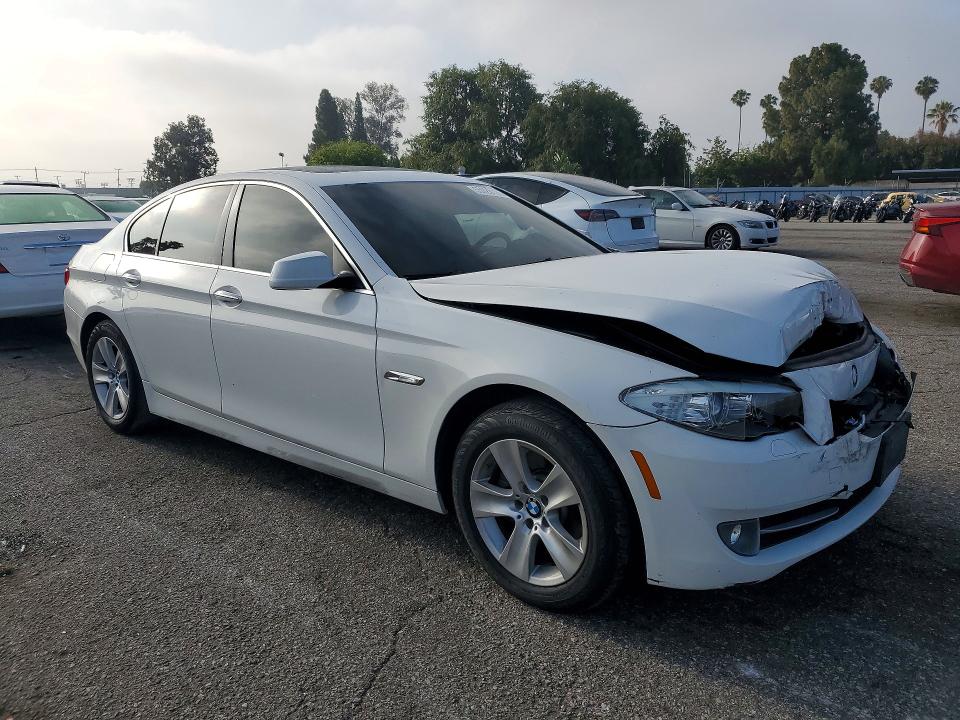 2013 BMW 5er VIN WBAXG5C54DDY35996 COPART salvage auction — FRONT END, Ca - Salvage Certificate, sold $425 on 2026-07-31 (photo 4)