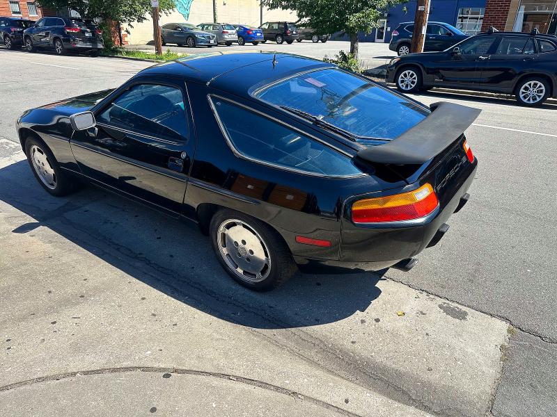 1987 Porsche 928 VIN WP0JB0921HS861805 COPART salvage auction — MINOR DENT/SCRATCHES, Md - Certificate Of Title (P), sold $6,600 on 2026-07-24 (photo 3)