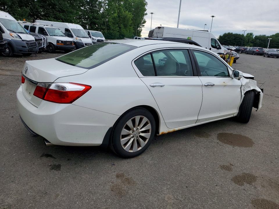 2014 Honda VIN 1HGCR2F78EA060114 COPART salvage auction — FRONT END, Ct - Cert Of Title-Salvage, sold $2,150 on 2026-07-02 (photo 3)
