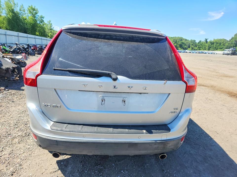 2010 Volvo Xc60 VIN YV4992DZ5A2019485 COPART salvage auction — MINOR DENT/SCRATCHES, Ma - Certificate Of Title, sold $775 on 2026-08-19 (photo 6)