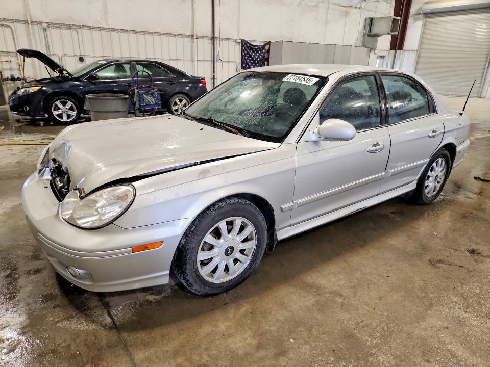 2005 Hyundai Sonata VIN KMHWF35H05A106468 COPART salvage auction — FRONT END, Mn - Cert Of Title-Prior Salvage, sold $500 on 2026-07-13 (photo 1)