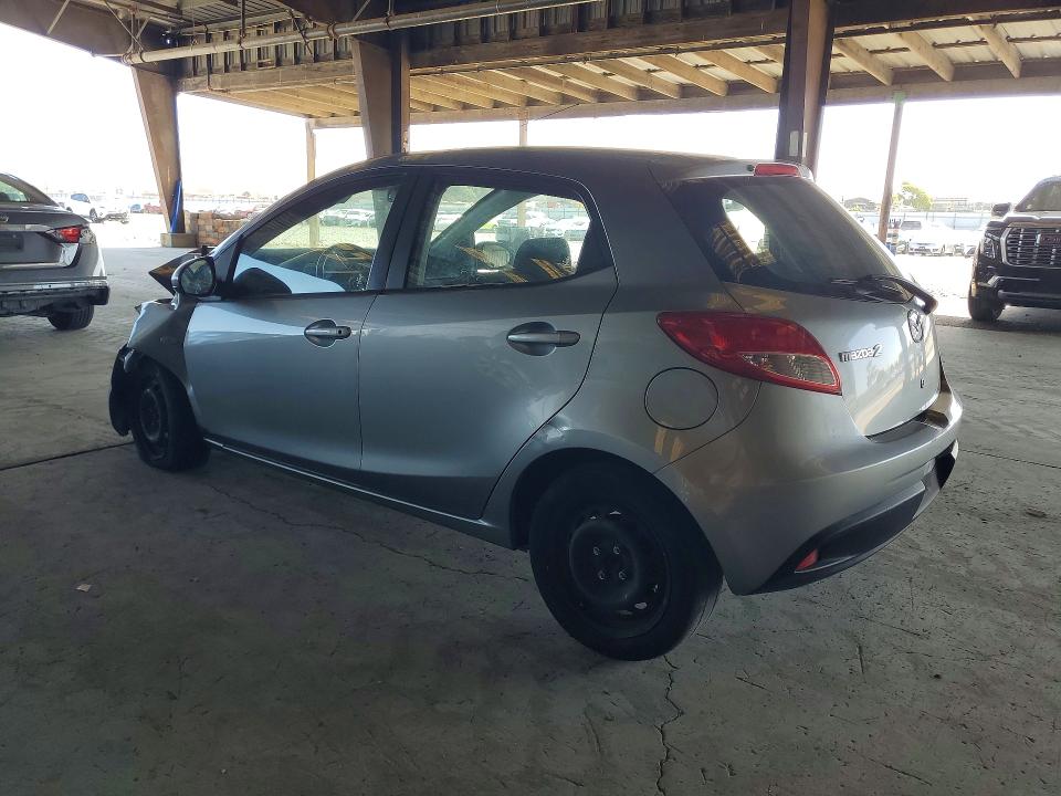 2014 Mazda 2 VIN JM1DE1KZ4E0177033 COPART salvage auction — FRONT END, Salvage Title, sold $400 on 2026-07-21 (photo 2)