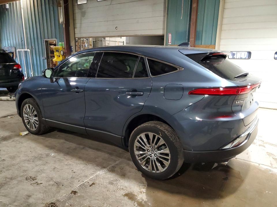 2024 Toyota Venza VIN JTEAAAAH3RJ167628 COPART salvage auction — SIDE, Salvage Title, sold $2,900 on 2026-07-29 (photo 2)