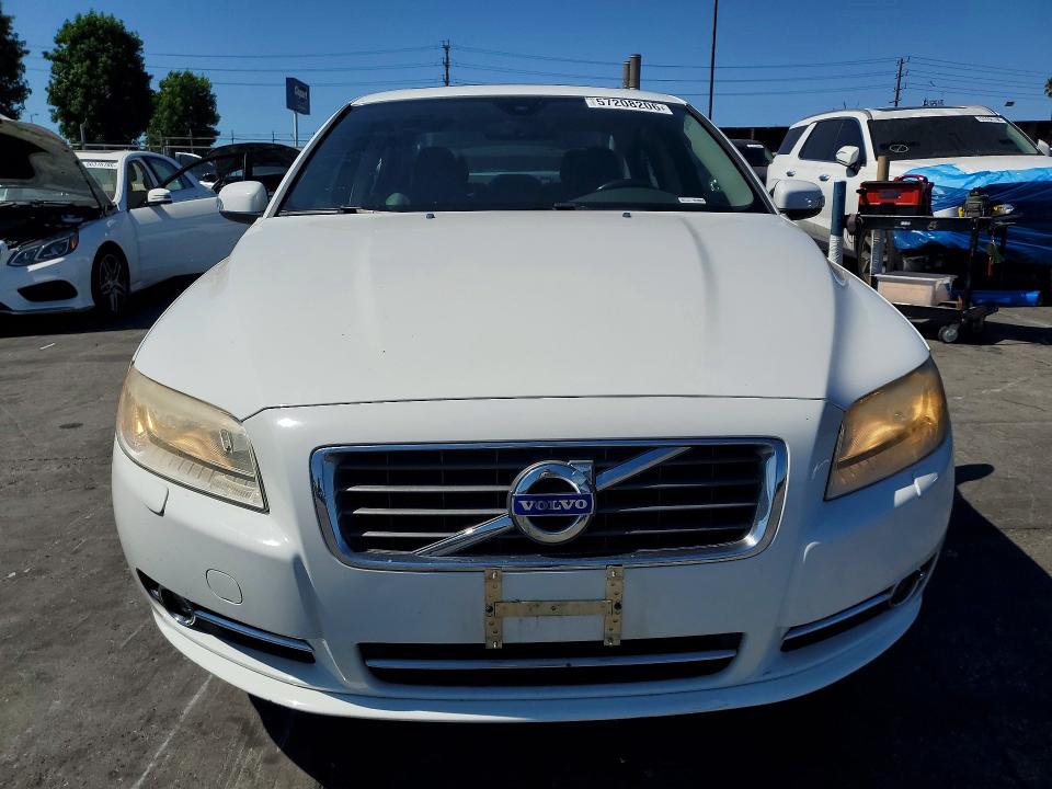 2011 Volvo S80 VIN YV1940AS9B1146903 COPART salvage auction — REAR END, CA - SALVAGE CERTIFICATE, sold $225 on 2026-07-22 (photo 5)