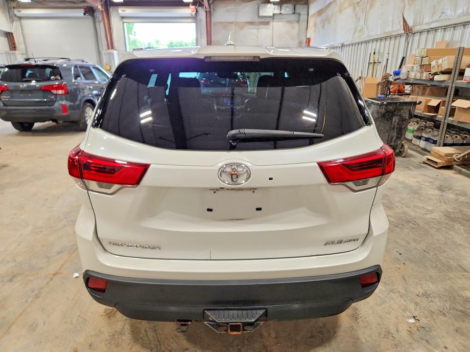 2017 Toyota VIN 5TDJZRFH2HS510189 COPART salvage auction — FRONT END, Wi - Certificate Of Title, sold $8,100 on 2026-07-08 (photo 6)