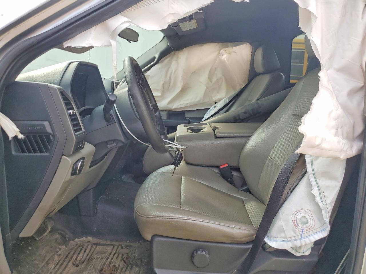2022 Ford F-550 Super Duty VIN 1FDUF5GN4NDA13103 COPART salvage auction — Side, MD - CERT OF SALVAGE > 75% DAMAGE, sold $16,700 on 2026-08-07 (photo 7)