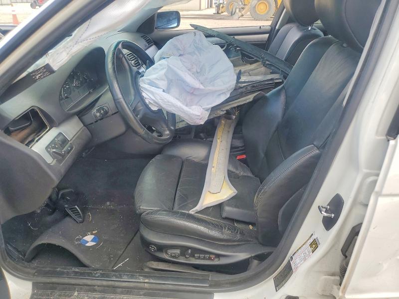 2005 BMW 3 series VIN WBAET37475NJ86960 COPART salvage auction — ALL OVER, Tx - Salvage Vehicle Title, sold $200 on 2026-07-08 (photo 7)