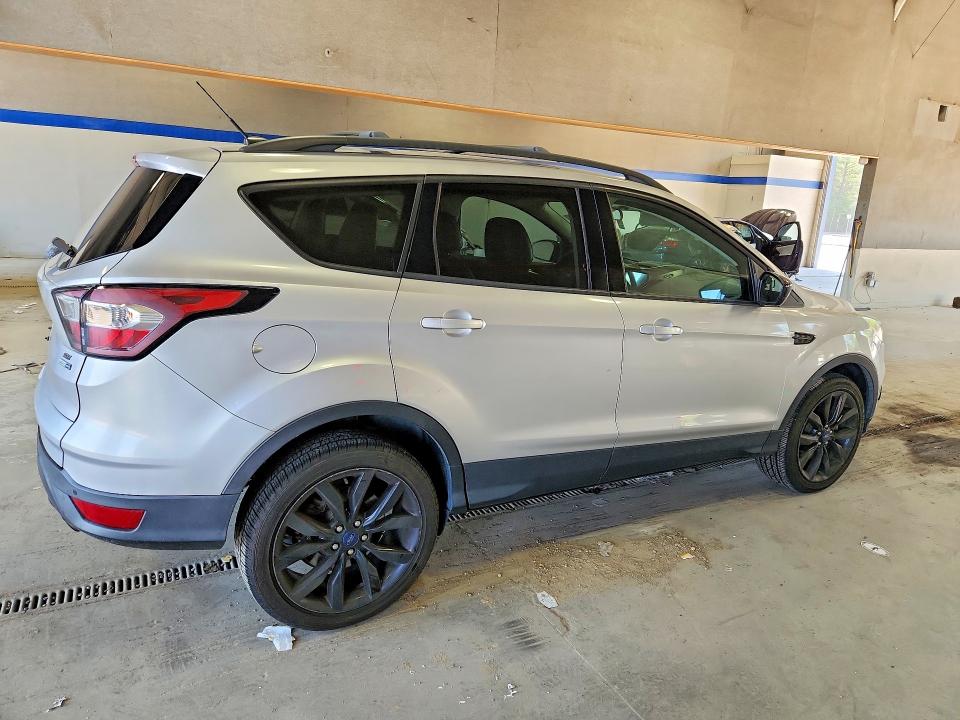 2017 Ford Escape VIN 1FMCU9GD4HUA56747 COPART salvage auction — FRONT END, Va - Cert Of Title - Salvage, sold $2,000 on 2026-07-02 (photo 3)