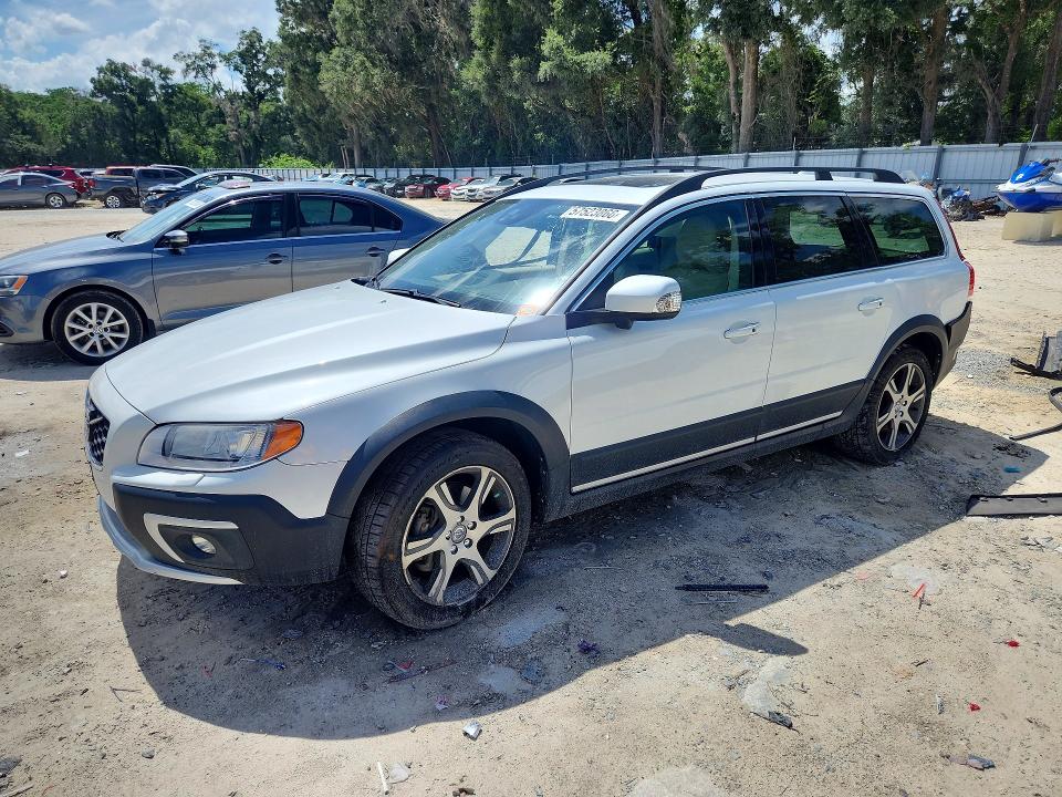 2015 Volvo VIN YV4902NM9F1225578 COPART salvage auction — SIDE, Fl - Certificate Of Destruction, sold $975 on 2026-07-07 (photo 1)