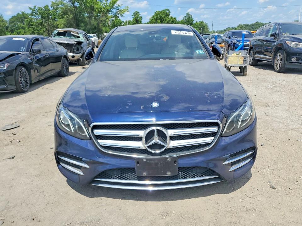 2017 Mercedes-benz VIN WDDZF4KB4HA105728 COPART salvage auction — WATER/FLOOD, Md - Cert Of Salvage-Flood Damage, sold $5,600 on 2026-07-09 (photo 5)