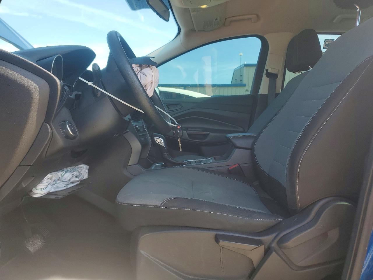 2017 Ford Escape VIN 1FMCU0F70HUE14465 COPART salvage auction — Front End, KY - CERT OF TITLE-SALVAGE, sold $1,700 on 2026-07-09 (photo 7)