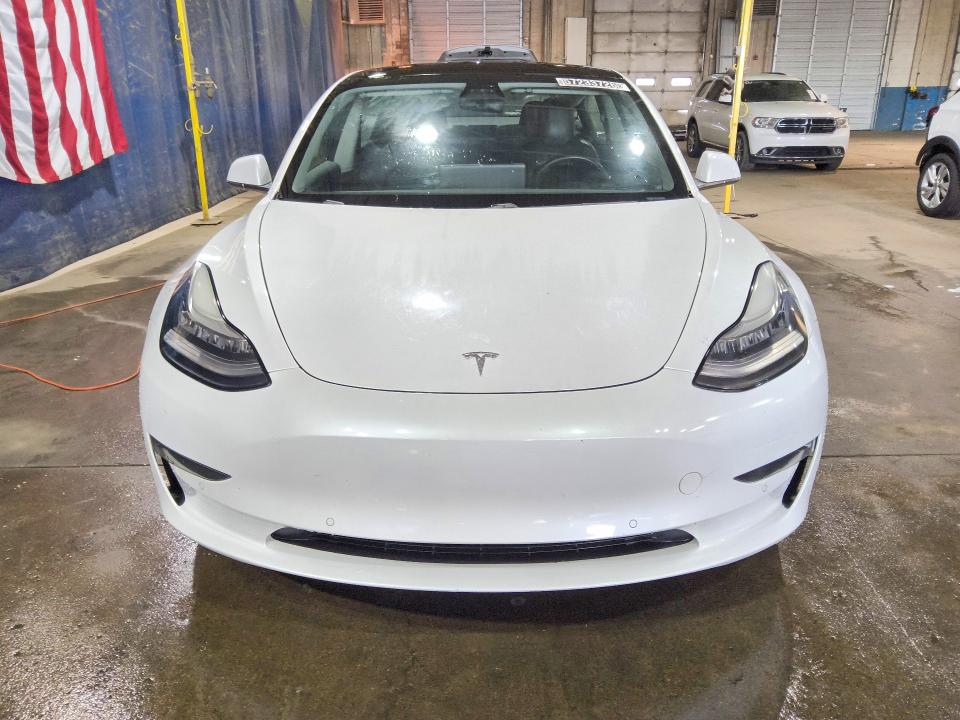 2020 Tesla Model 3 VIN 5YJ3E1EAXLF644830 COPART salvage auction — MINOR DENT/SCRATCHES, CA - CERTIFICATE OF TITLE, sold $4,550 on 2026-07-28 (photo 5)