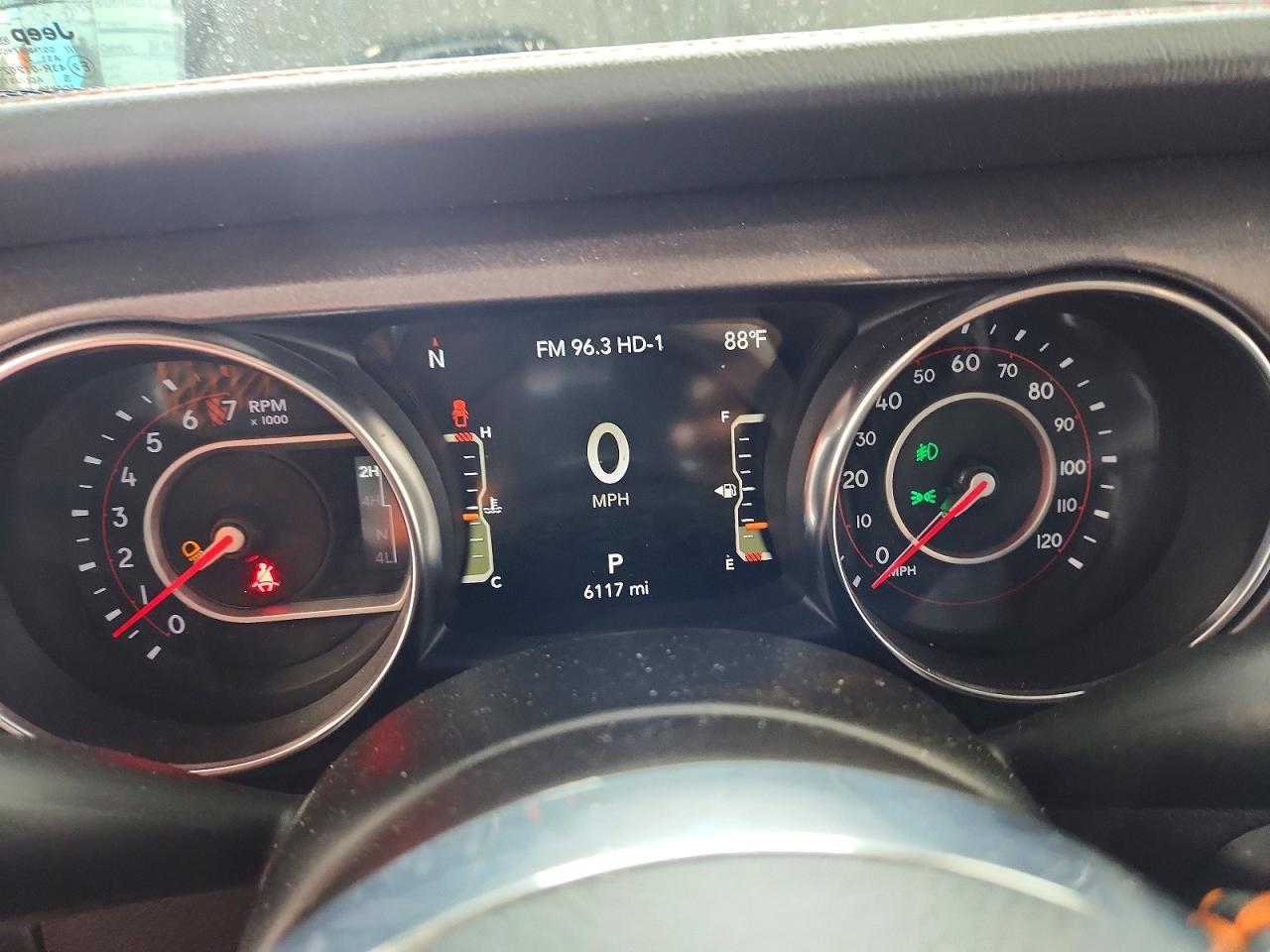 2022 Jeep Gladiator VIN 1C6JJTEG5NL143967 COPART salvage auction — Minor Dent/Scratches, IL - CERTIFICATE OF TITLE, sold $26,500 on 2026-07-09 (photo 9)