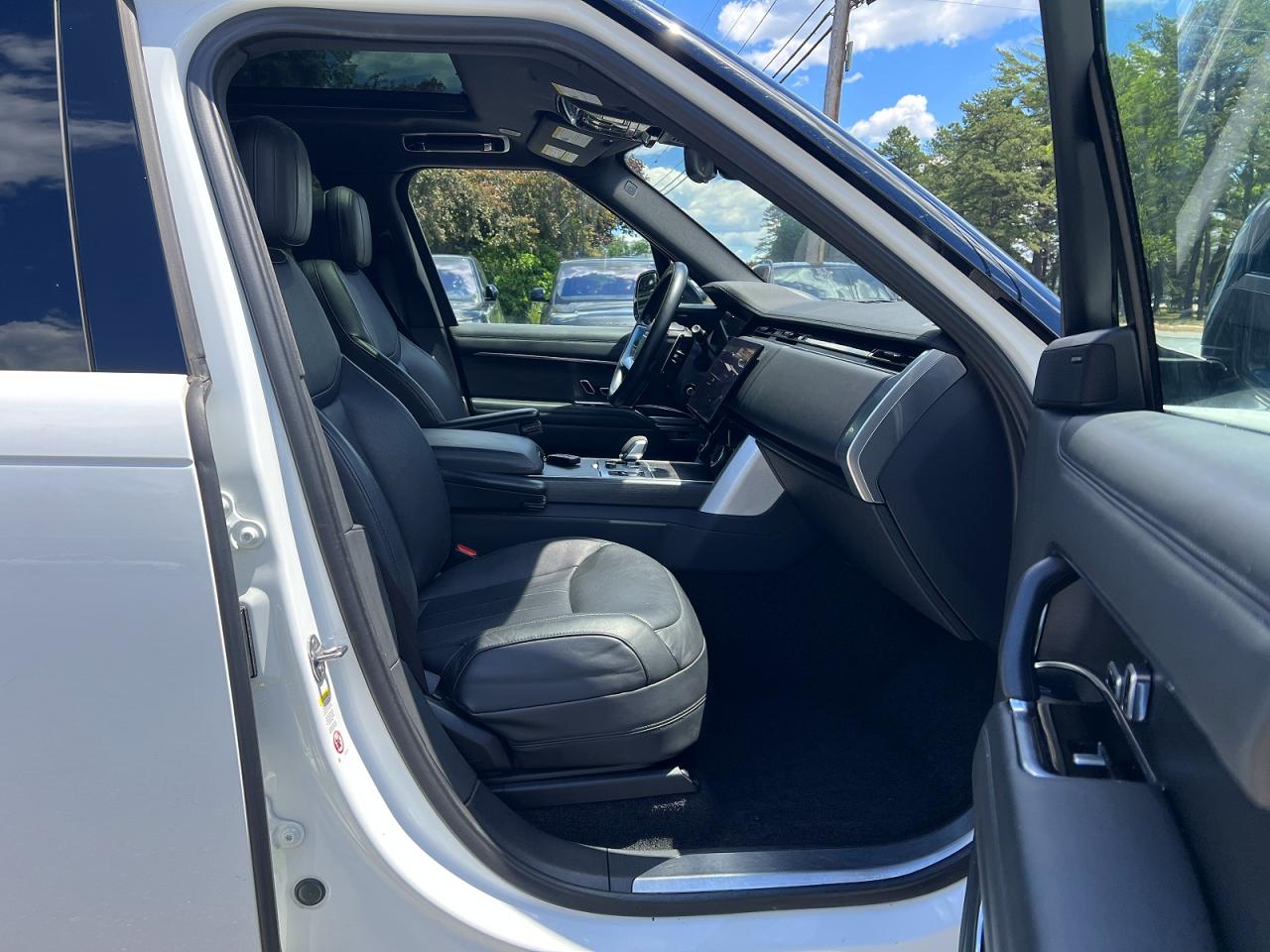2023 Land Rover Range Rover VIN SALKP9FU3PA038404 COPART salvage auction — Minor Dent/Scratches, GA - CERTIFICATE OF TITLE (P), sold $66,500 on 2026-07-01 (photo 5)
