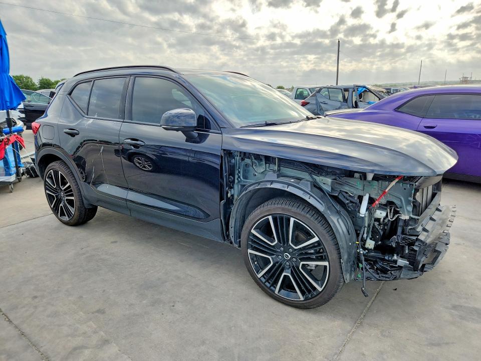 2025 Volvo VIN YV4L12UM8S2572294 COPART salvage auction — FRONT END, Tx - Salvage Vehicle Title, sold $12,500 on 2026-08-06 (photo 4)