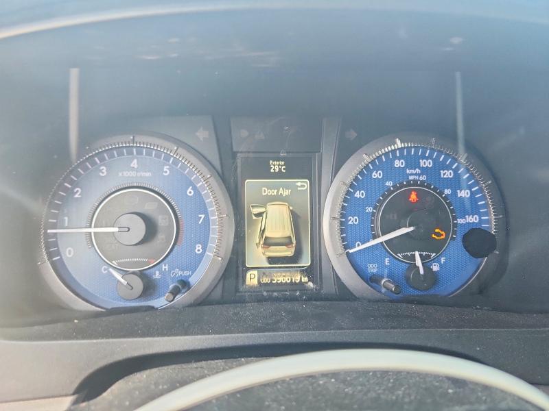 2019 Toyota Sienna VIN 5TDZZ3DC8KS967829 COPART salvage auction — FRONT END, ON - PERMIT NO BRAND - UNFIT, sold $1,650 on 2026-07-21 (photo 9)