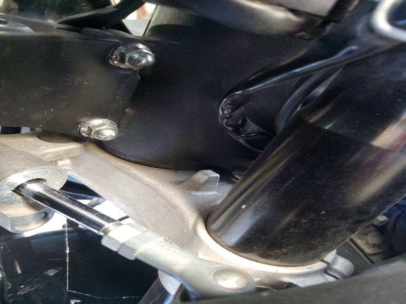 2006 Suzuki Gsx-r600 VIN JS1GN7DA062104006 COPART salvage auction — ROLLOVER, Ky - Bill Of Sale/Part Only/No Titl, sold $1,200 on 2026-07-08 (photo 9)