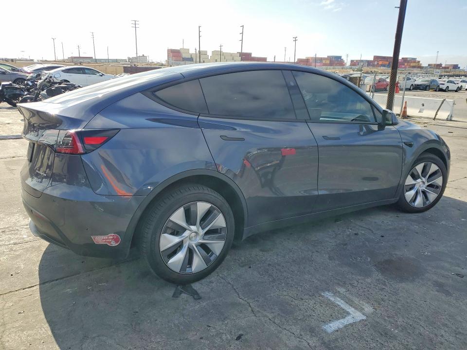 2023 Tesla Model y VIN 7SAYGDEE0PF925676 COPART salvage auction — FRONT END, Ca - Salvage Certificate, sold $9,400 on 2026-07-02 (photo 3)