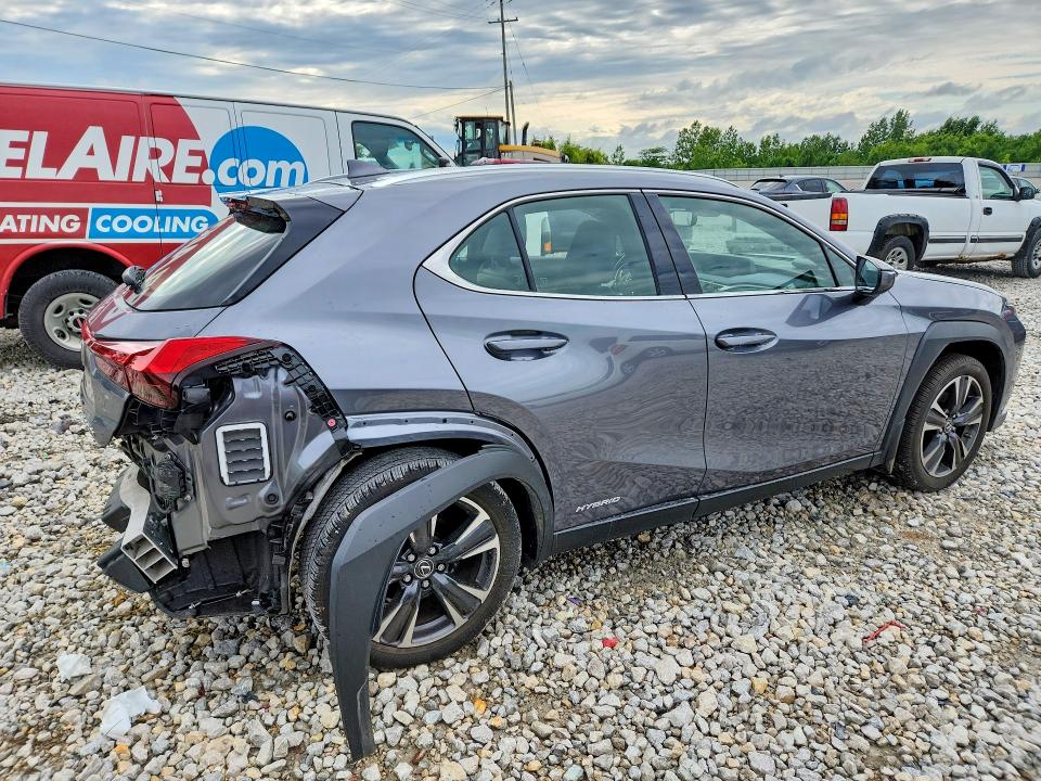 2021 Lexus Ux VIN JTHP9JBH1M2051478 COPART salvage auction — REAR END, Mi - Certificate Of Title, sold $13,100 on 2026-07-16 (photo 3)