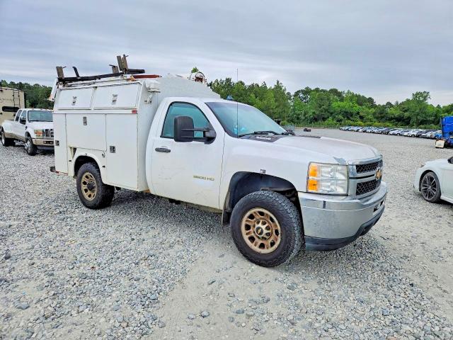 2014 Chevrolet Silverado VIN 1GB3KZCG5EF123256 COPART salvage auction — MINOR DENT/SCRATCHES, Ga - Certificate Of Title (P), sold $4,200 on 2026-07-11 (photo 4)
