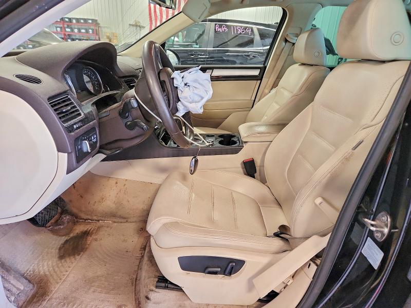 2012 Volkswagen Touareg VIN WVGEK9BPXCD010395 COPART salvage auction — FRONT END, Mn - Cert Of Title-Prior Salvage, sold $675 on 2026-07-09 (photo 7)