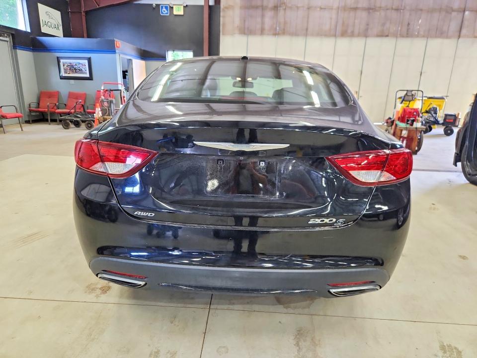 2015 Chrysler 200 VIN 1C3CCCDG8FN540418 COPART salvage auction — MINOR DENT/SCRATCHES, RI - CERTIFICATE OF TITLE, sold $1,900 on 2026-09-01 (photo 6)