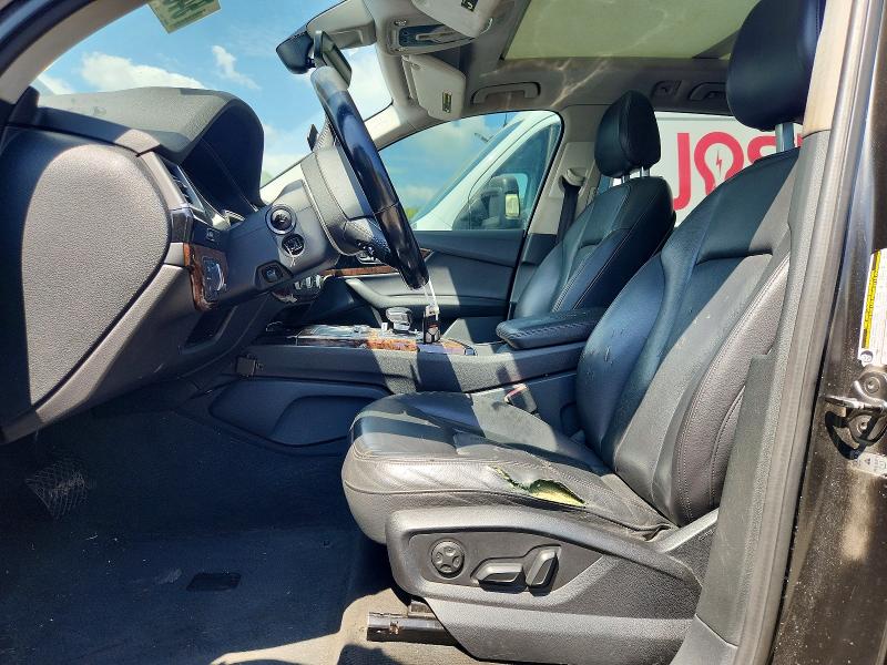 2017 Audi Q7 VIN WA1LAAF72HD040325 COPART salvage auction — VANDALISM, VA - CERTIFICATE OF TITLE (P), sold $7,300 on 2026-07-30 (photo 7)