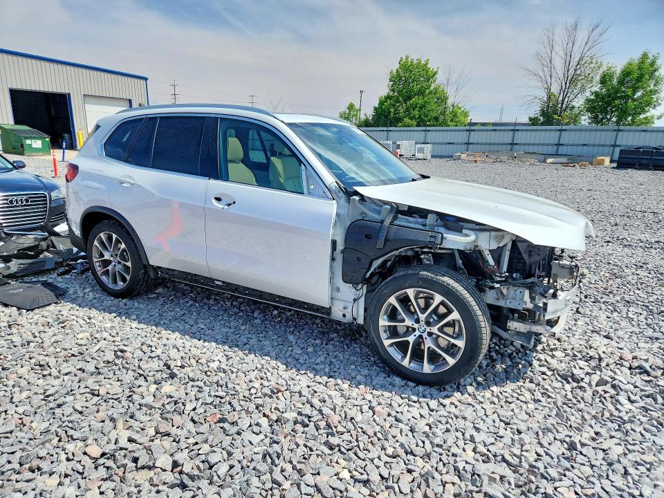 2021 BMW VIN 5UXCR6C02M9F19328 COPART salvage auction — FRONT END, Wi - Cert Of Title-Salvage Vehicle, sold $20,100 on 2026-07-20 (photo 4)