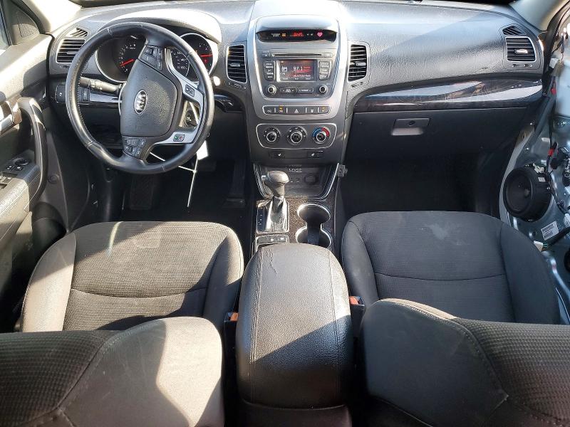 2015 Kia Sorento VIN 5XYKTDA60FG614611 COPART salvage auction — SIDE, In - Cert Of Title-Salvage Title, sold $175 on 2026-07-28 (photo 8)