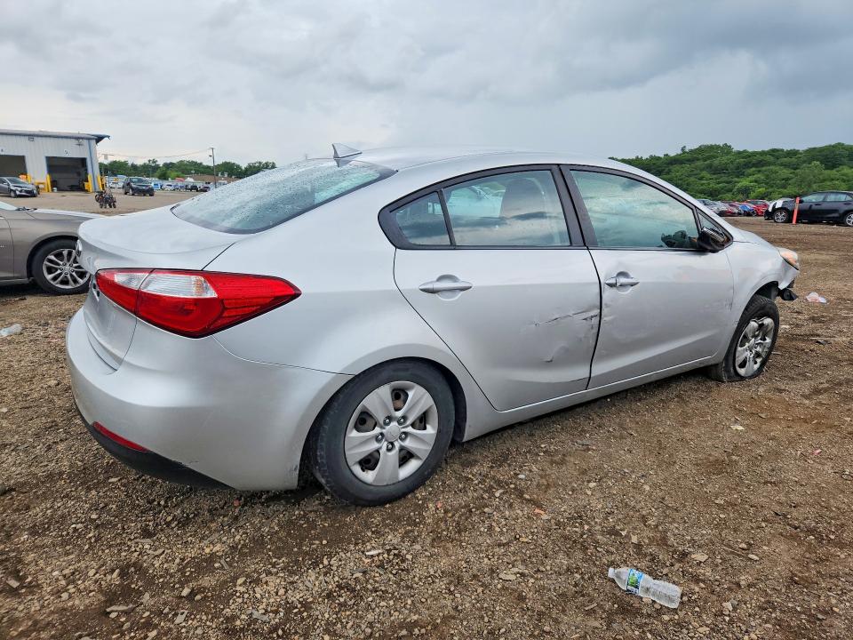 2016 Kia Forte VIN KNAFX4A67G5574427 COPART salvage auction — SIDE, Il - Salvage Certificate, sold $700 on 2026-07-29 (photo 3)