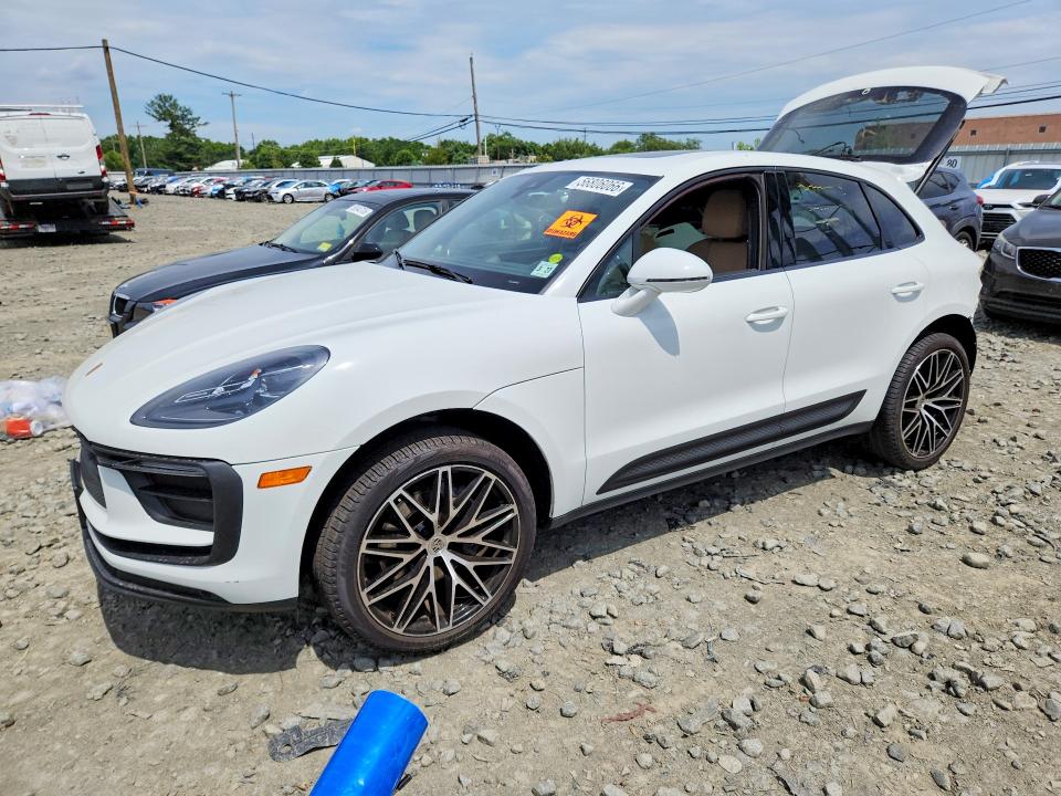 2022 Porsche Macan VIN WP1AA2A50NLB06315 COPART salvage auction — REAR END, Nj - Cert Of Title-Salvage, sold $17,600 on 2026-07-20 (photo 1)