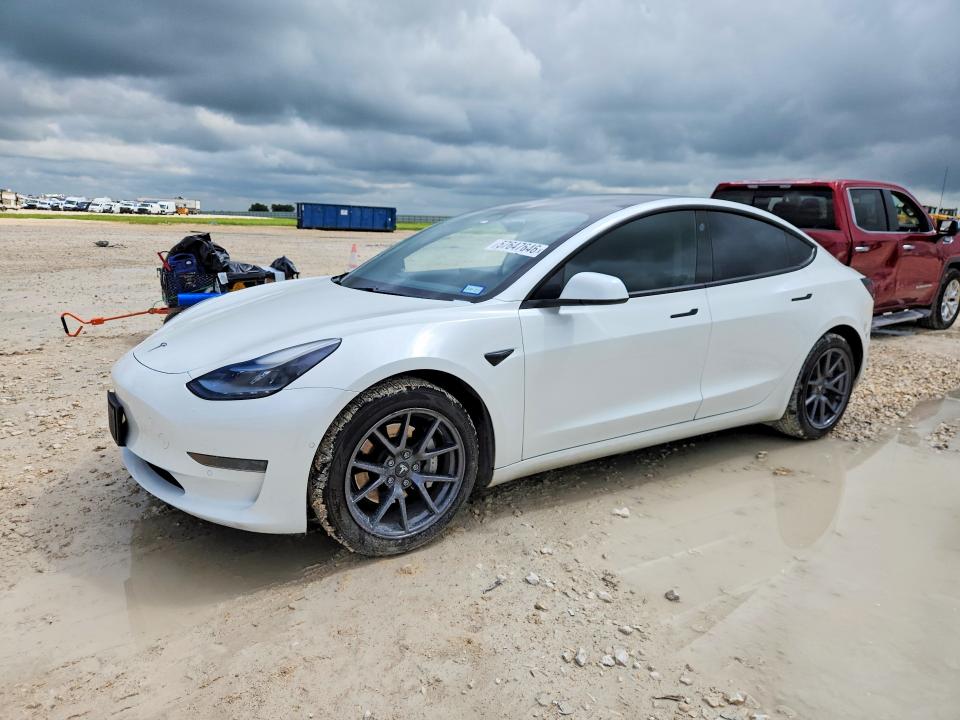 2021 Tesla VIN 5YJ3E1EA3MF017274 COPART salvage auction — SIDE, Tx - Salvage Vehicle Title, sold $70 on 2026-07-30 (photo 1)