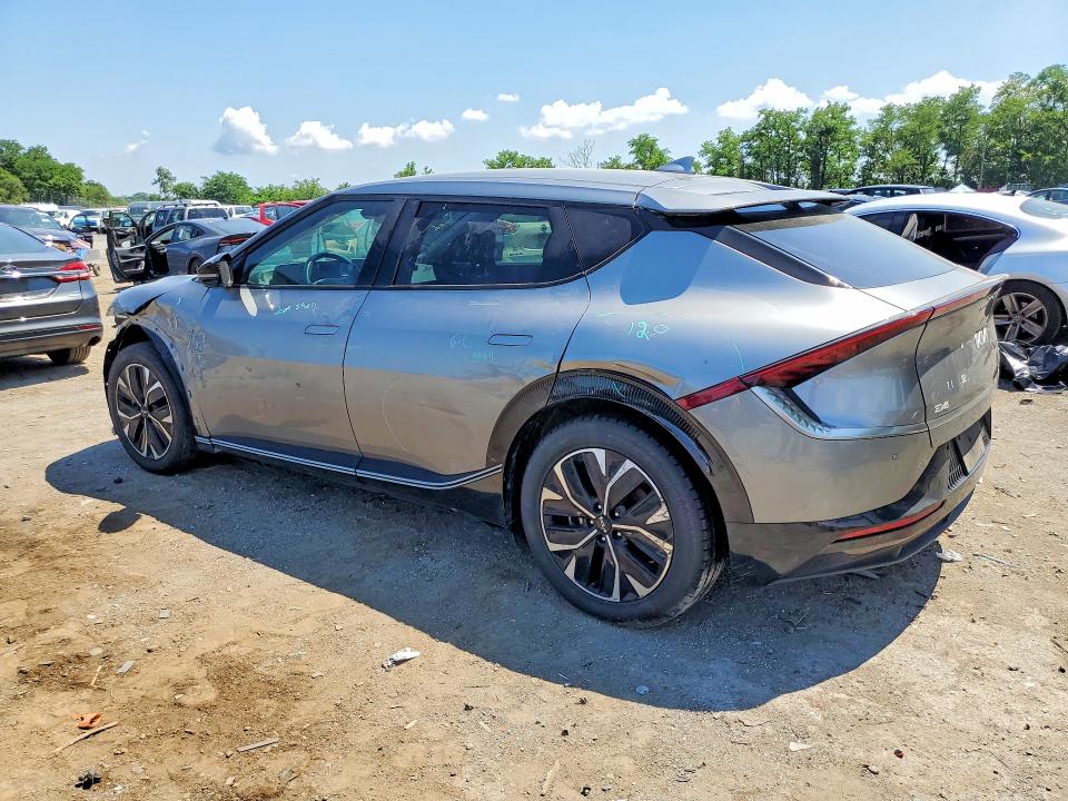 2023 Kia Ev6 VIN KNDC34LA5P5130255 COPART salvage auction — FRONT END, Fl - Certificate Of Destruction (P), sold $7,000 on 2026-07-09 (photo 2)