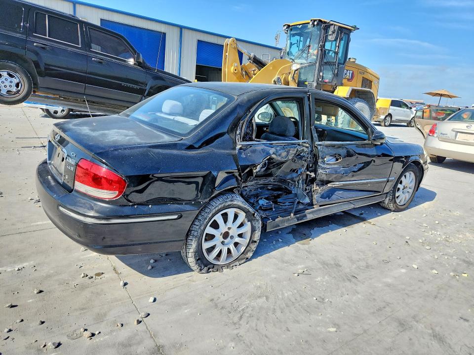 2003 Hyundai Sonata VIN KMHWF35H73A830249 COPART salvage auction — SIDE, Tx - Nonrepairable Title, sold $150 on 2026-07-28 (photo 3)