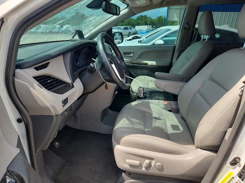 2019 Toyota Sienna VIN 5TDYZ3DC0KS972261 COPART salvage auction — HAIL, Mo - Salvage Certificate Of Title, sold $2,300 on 2026-07-27 (photo 7)