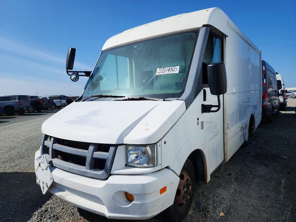 2016 Isuzu Npr VIN JALB4T172G7W00366 COPART salvage auction — MINOR DENT/SCRATCHES, Ca - Dis/Dlr/Exp Only Clean Title, sold $125 on 2026-07-09 (photo 1)