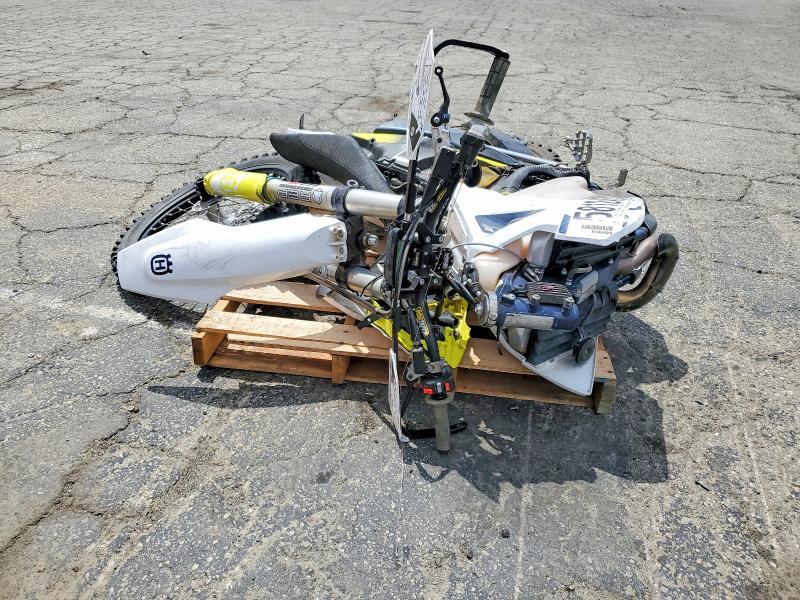 2020 Husqvarna Fe501 VIN VBKUAK405LM428145 COPART salvage auction — ALL OVER, Ca - Salvage Certificate, sold $1,400 on 2026-07-02 (photo 3)