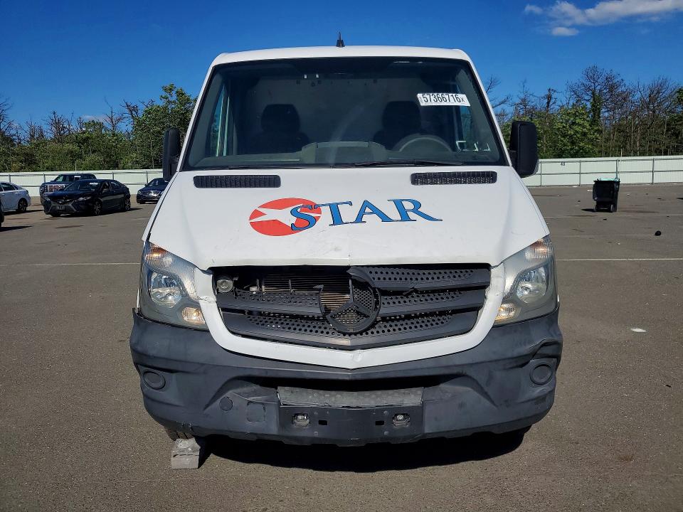 2017 Mercedes-benz Sprinter VIN WD3PE7CD1HP501564 COPART salvage auction — MECHANICAL, Ny - Certificate Of Title, sold $2,050 on 2026-07-08 (photo 5)