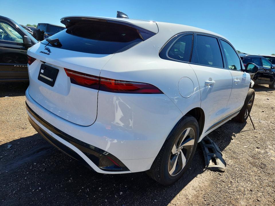 2024 Jaguar F-pace VIN SADCT2EX3RA736321 COPART salvage auction — FRONT END, Il - Salvage Certificate, sold $13,500 on 2026-07-14 (photo 3)