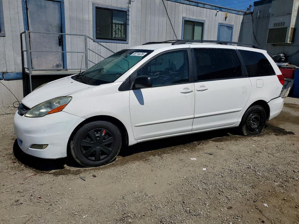 2009 Toyota Sienna VIN 5TDZK23C99S276190 — COPART salvage auction photo