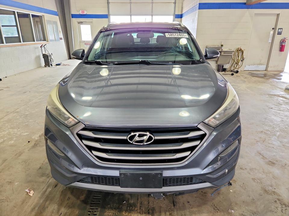 2016 Hyundai VIN KM8J33A22GU183395 COPART salvage auction — MECHANICAL, Wv - Certificate Of Title (P), sold $4,200 on 2026-07-27 (photo 5)