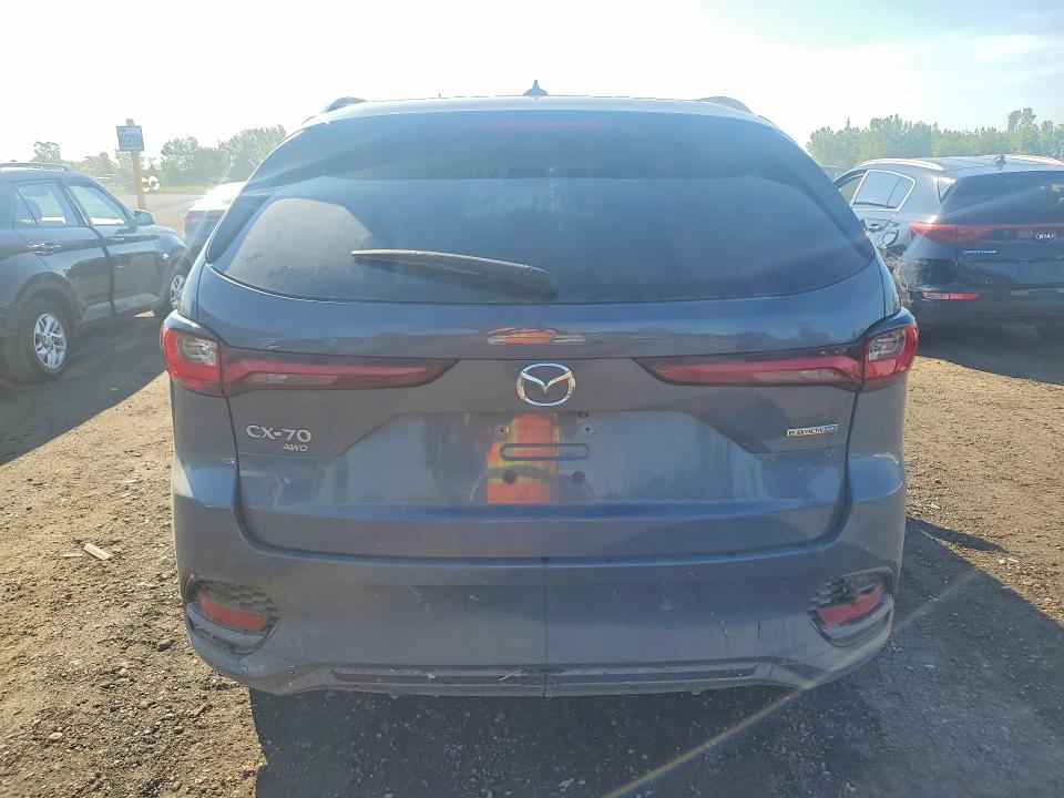 2025 Mazda Cx-70 VIN JM3KJDHA0S1117446 COPART salvage auction — WATER/FLOOD, Qc - Irrecuperable, sold $3,600 on 2026-07-28 (photo 6)