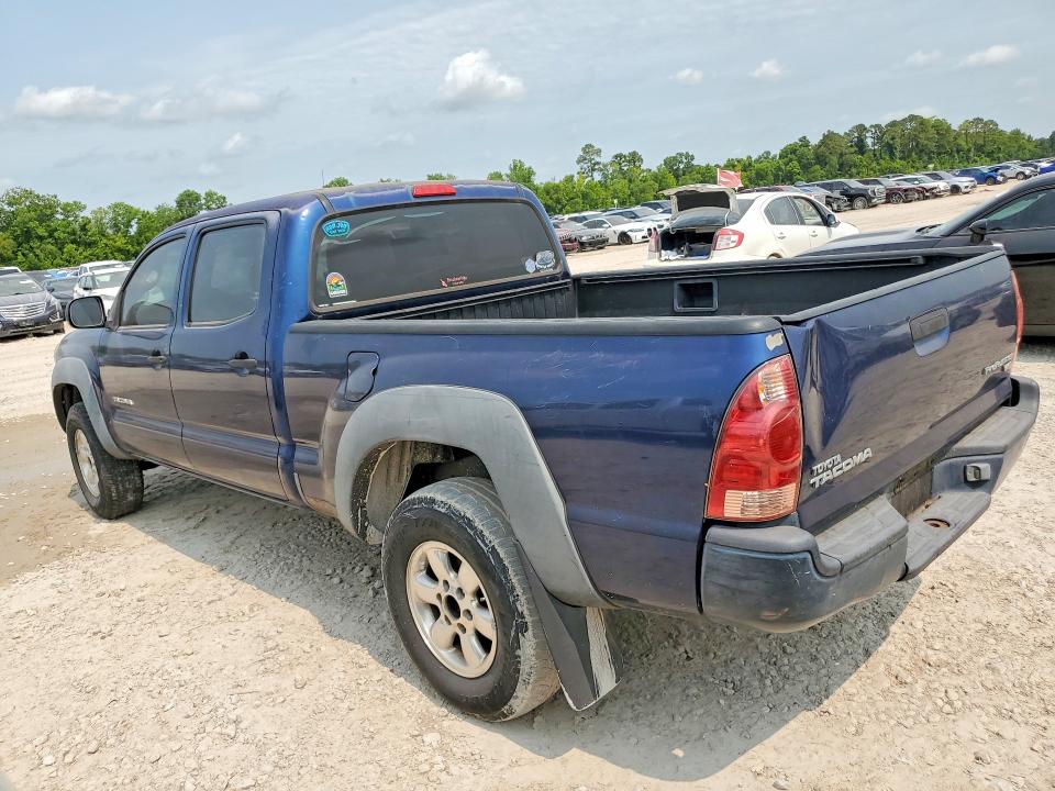 2007 Toyota Tacoma VIN 5TEKU72NX7Z336554 COPART salvage auction — MINOR DENT/SCRATCHES, TX - CERTIFICATE OF TITLE, sold $2,800 on 2026-07-10 (photo 2)