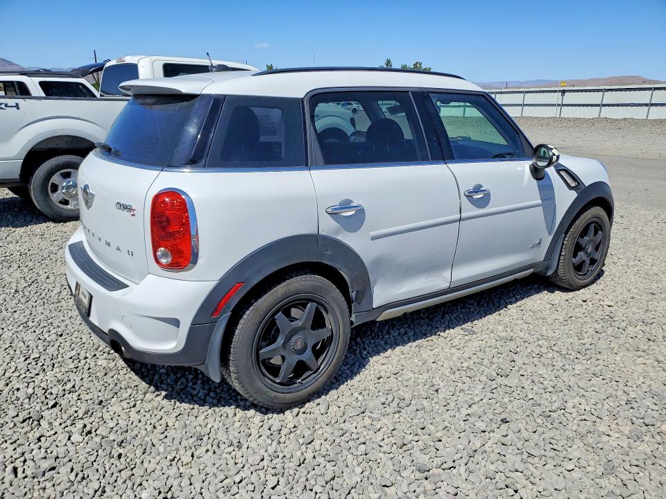 2016 Mini Cooper VIN WMWZC5C54GWU03650 COPART salvage auction — SIDE, Nv - Salvage Title, sold $2,100 on 2026-08-05 (photo 3)