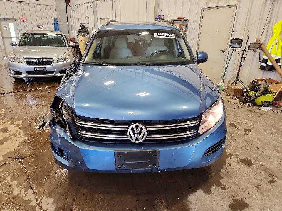 2017 Volkswagen Tiguan VIN WVGBV7AX3HK023718 COPART salvage auction — FRONT END, Wi - Junked Vehicle Bill Of Sale, sold $875 on 2026-07-20 (photo 5)